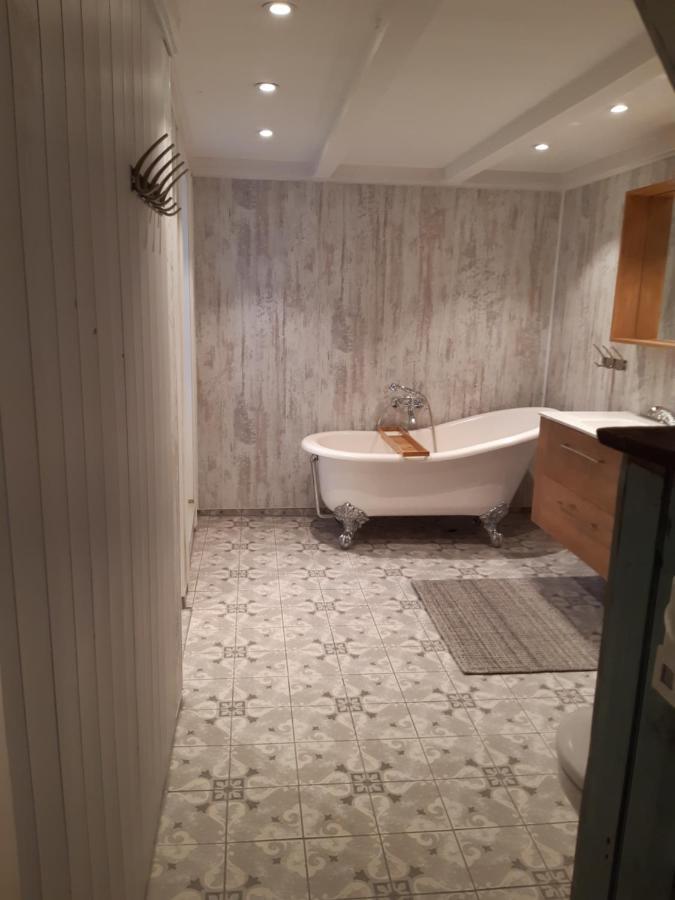 Lillekleiv Villa Hovag Ngoại thất bức ảnh